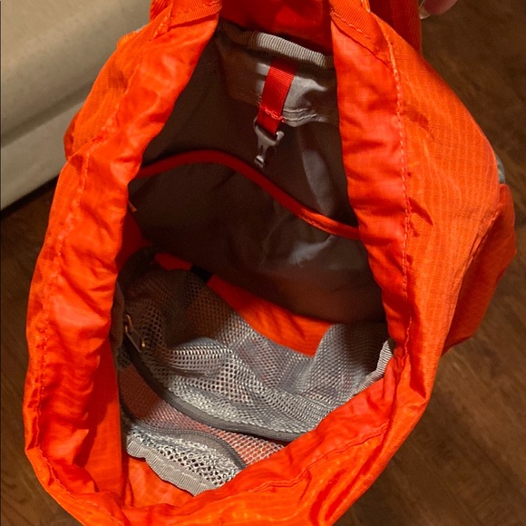 REI Orange Flash Backpack - Picture 3 of 3